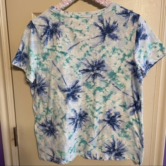 Palm Tree Patterned T-Shirt - Picture 5 of 5